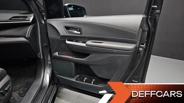 Toyota SIENNA 2.5 Hybrid 2WD купить на сайте DeffCars