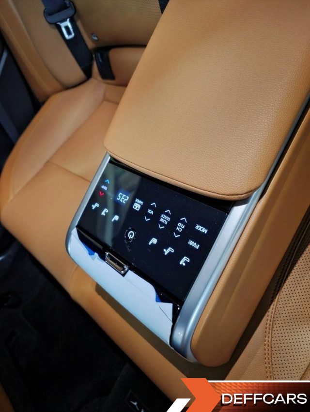Toyota CAMRY 2.5 XLE Premium Hybrid купить на сайте DeffCars