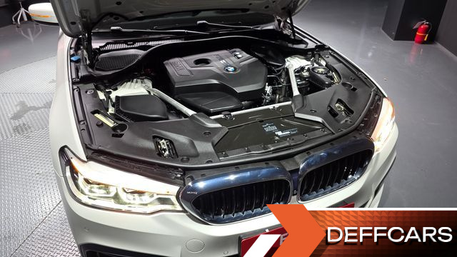 BMW 5-SERIES 530i xDrive M Sport Package Plus купить на сайте DeffCars