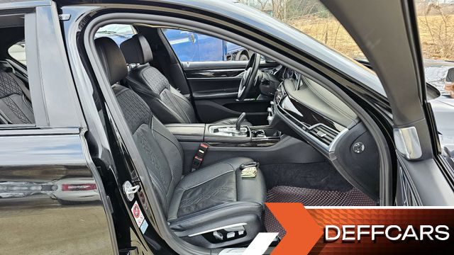 BMW 7-SERIES M760Li xDrive купить на сайте DeffCars