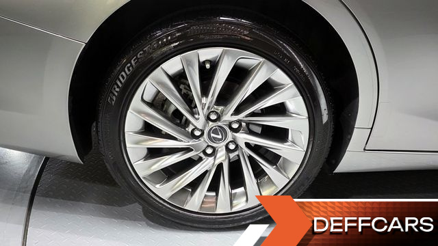 Lexus ES Executive купить на сайте DeffCars