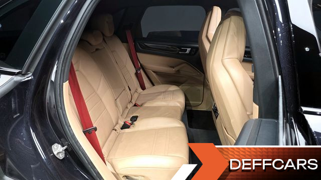 Porsche CAYENNE 3.0 купить на сайте DeffCars