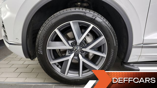 Volkswagen TOUAREG 3.0 TDI Prestige купить на сайте DeffCars
