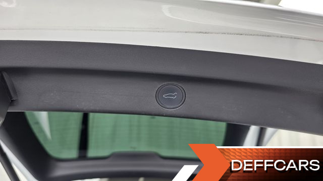 Tesla MODEL Y Long Range AWD купить на сайте DeffCars