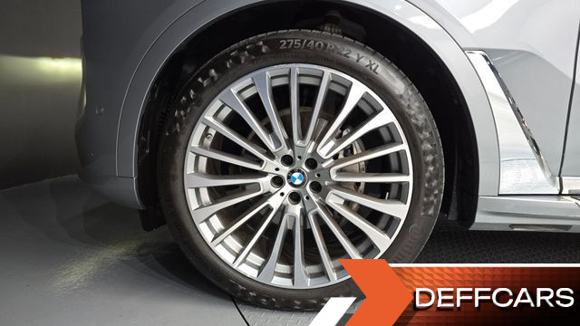 BMW X7 xDrive 40i Design Pure Excellence 7-Seater купить на сайте DeffCars