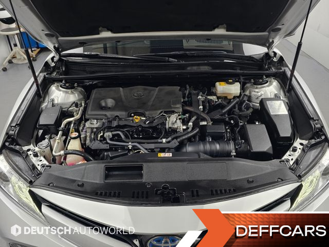 Toyota CAMRY 2.5 XLE Hybrid купить на сайте DeffCars