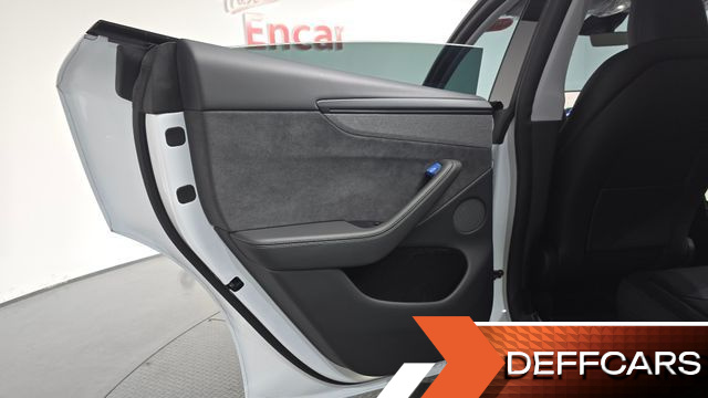 Tesla MODEL Y Long Range AWD купить на сайте DeffCars