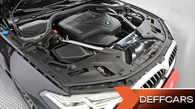 BMW 5-SERIES 520i M Sport купить на сайте DeffCars