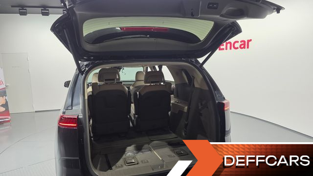 Kia CARNIVAL 7-Seater Signature купить на сайте DeffCars