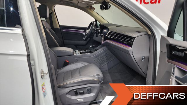 Volkswagen TOUAREG 3.0 TDI Prestige купить на сайте DeffCars