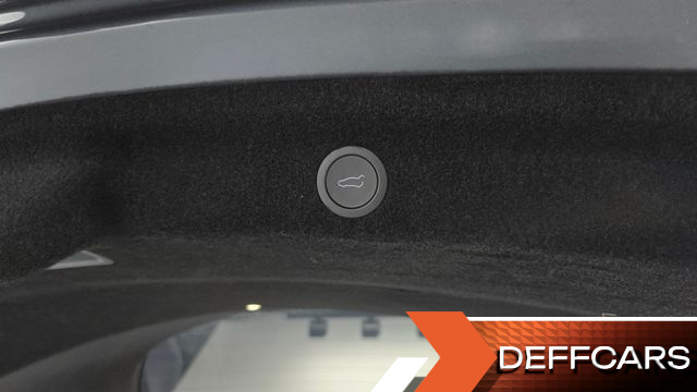 Tesla MODEL Y Premium Long Range AWD купить на сайте DeffCars