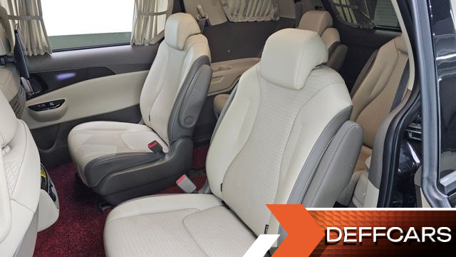Kia CARNIVAL Gasoline 9-Seater Hi-Limousine Signature купить на сайте DeffCars