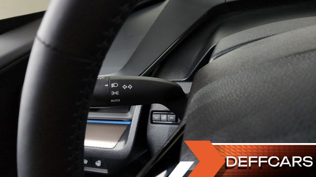 Toyota PRIUS 2.0 XLE купить на сайте DeffCars
