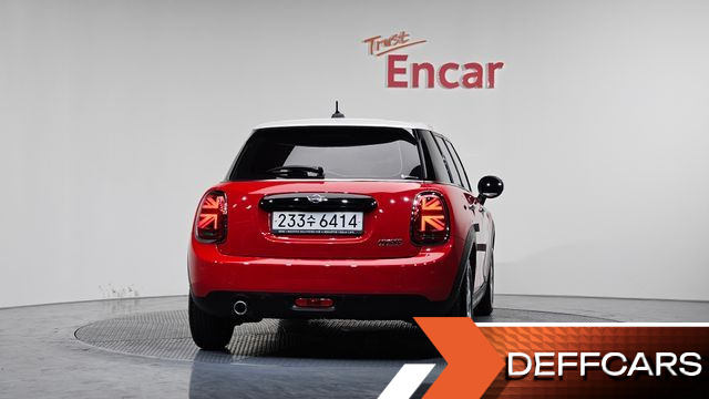 Mini COOPER 5Door Standard 3rd купить на сайте DeffCars