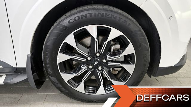 Kia CARNIVAL Gasoline 9-Seater Signature купить на сайте DeffCars