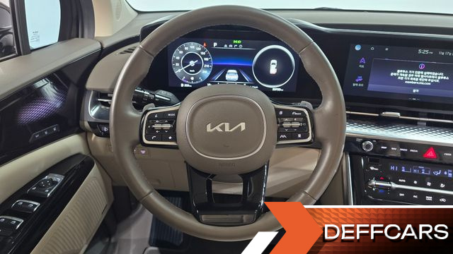 Kia CARNIVAL Gasoline 9-Seater Hi-Limousine Signature купить на сайте DeffCars