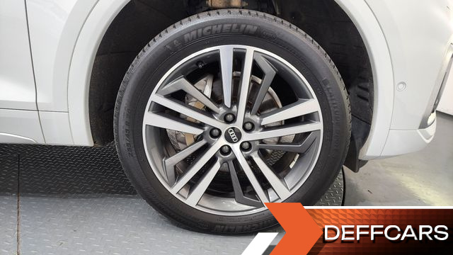 Audi Q5 45 TFSI Quattro Premium купить на сайте DeffCars