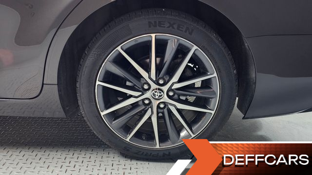 Toyota CAMRY 2.5 XLE Hybrid купить на сайте DeffCars