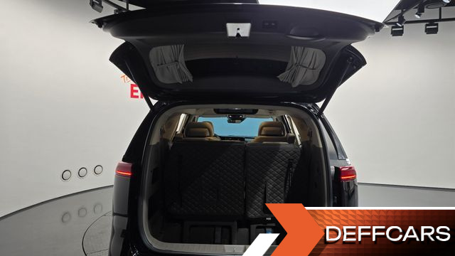 Kia CARNIVAL Gasoline 7-Seater Hi-Limousine Signature купить на сайте DeffCars