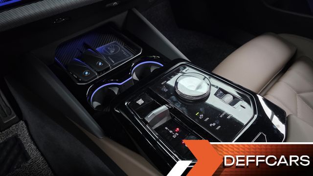 BMW 5-SERIES 520i M Sport купить на сайте DeffCars