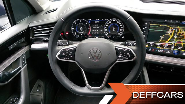 Volkswagen TOUAREG 3.0 TDI Premium купить на сайте DeffCars