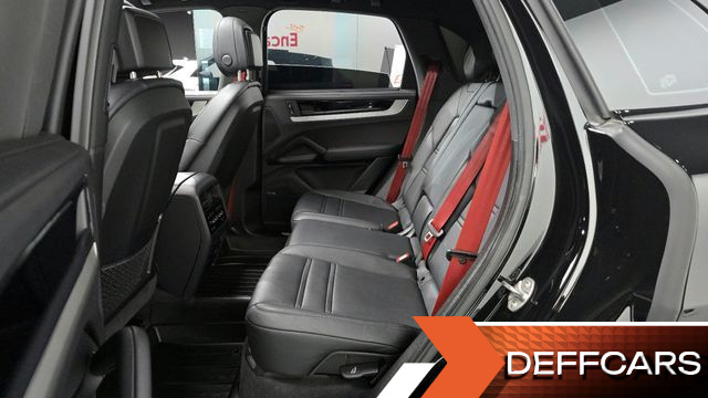 Porsche CAYENNE 3.0 купить на сайте DeffCars