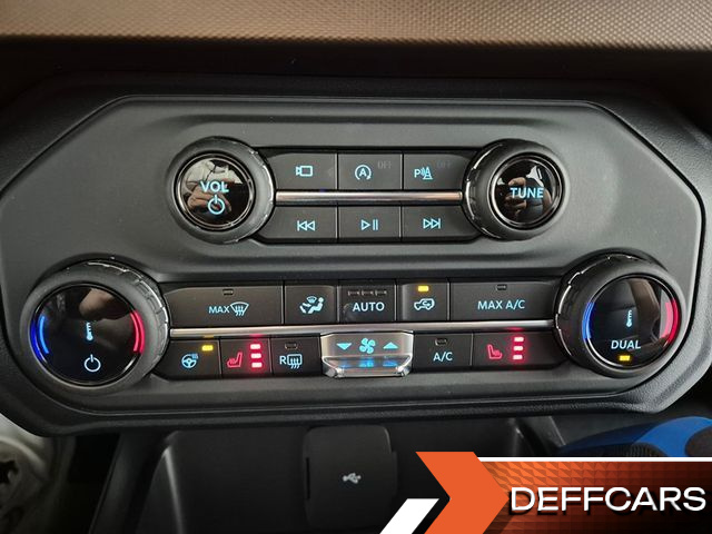 Ford BRONCO 2.7 Outer Banks купить на сайте DeffCars