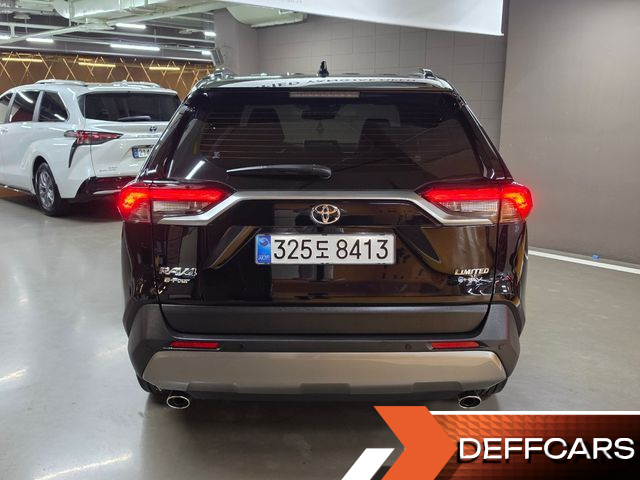 Toyota RAV4 2,5 4WD Hybrid LTD купить на сайте DeffCars
