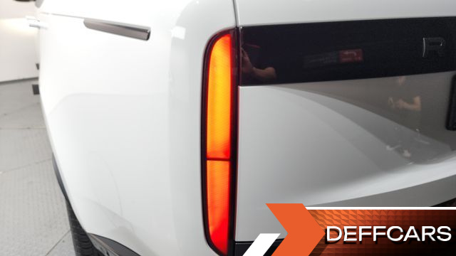 Land Rover RANGE ROVER P530 Autobiography Long Wheel Base купить на сайте DeffCars