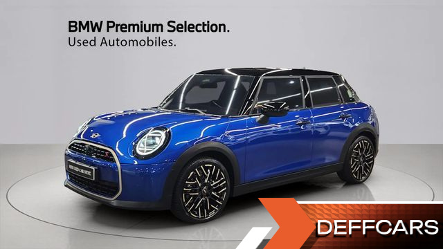 Mini COOPER 5 Door Favoured купить на сайте DeffCars
