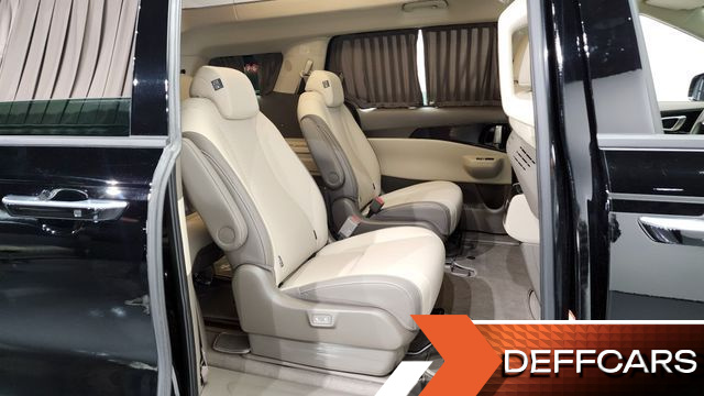 Kia CARNIVAL Gasoline 7-Seater Hi Limousine Signature купить на сайте DeffCars