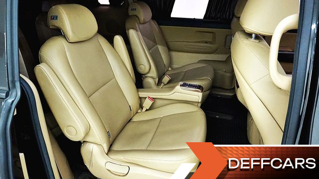 Kia CARNIVAL 9-seater Hi-Limousine Luxury купить на сайте DeffCars
