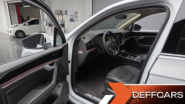 Volkswagen TOUAREG 3.0 TDI Prestige купить на сайте DeffCars