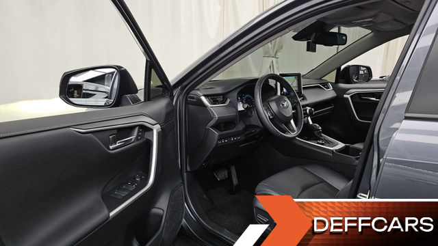 Toyota RAV4 2,5 4WD Hybrid LTD купить на сайте DeffCars