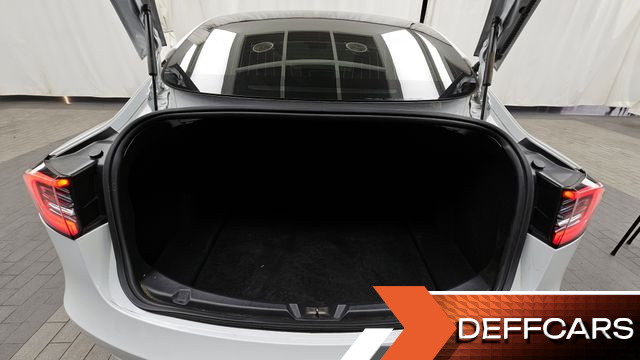Tesla MODEL 3 Long Range AWD купить на сайте DeffCars