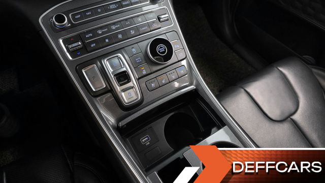 Hyundai SANTAFE Diesel 2.2 2WD Prestige купить на сайте DeffCars