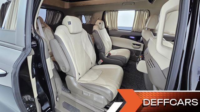 Kia CARNIVAL Gasoline 9-Seater Hi-Limousine Signature купить на сайте DeffCars