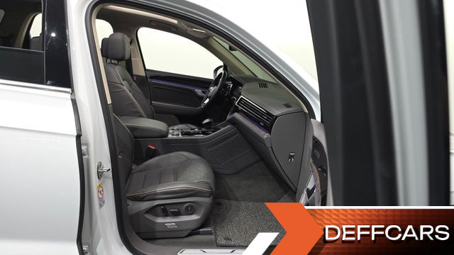 Volkswagen TOUAREG 3.0 TDI Prestige купить на сайте DeffCars