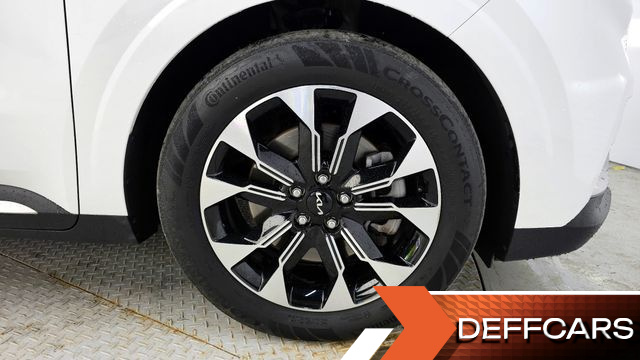 Kia CARNIVAL Gasoline 7-Seater Signature купить на сайте DeffCars