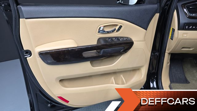 Kia CARNIVAL Gasoline 9-Seater Noblesse Special купить на сайте DeffCars