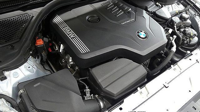 BMW 3-SERIES 320i M Sport купить на сайте DeffCars