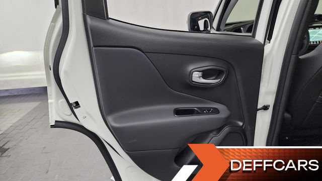 Jeep RENEGADE 1.3 Limited купить на сайте DeffCars