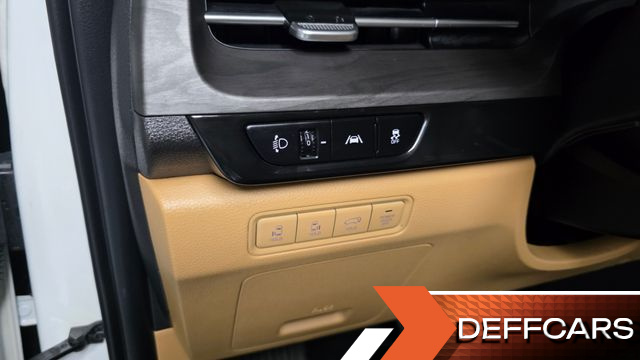 Kia CARNIVAL 9-Seater Noblesse купить на сайте DeffCars