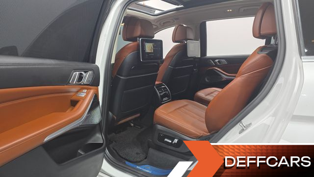 BMW X7 xDrive 40i Design Pure Excellence 6-Seater купить на сайте DeffCars