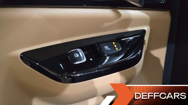 Kia CARNIVAL Gasoline 9-Seater Signature купить на сайте DeffCars