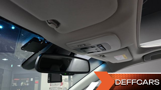 Toyota CAMRY 2.5 XLE Hybrid купить на сайте DeffCars