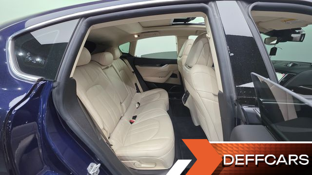 Maserati LEVANTE 3.0 Diesel AWD GranSport купить на сайте DeffCars