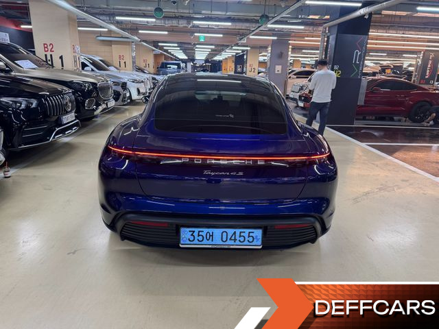 Porsche TAYCAN 4S купить на сайте DeffCars