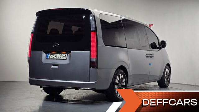 Hyundai STARIA Lounge 7-Seater Inspiration купить на сайте DeffCars