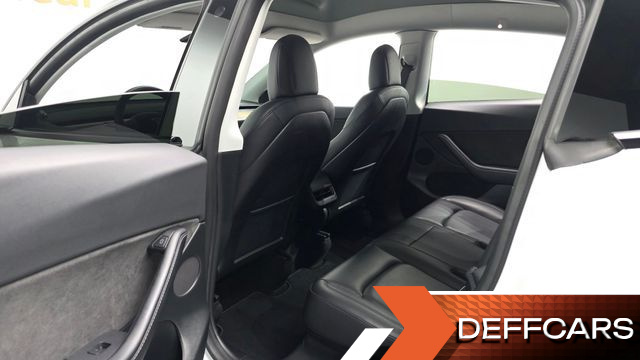 Tesla MODEL Y Standard Range RWD купить на сайте DeffCars